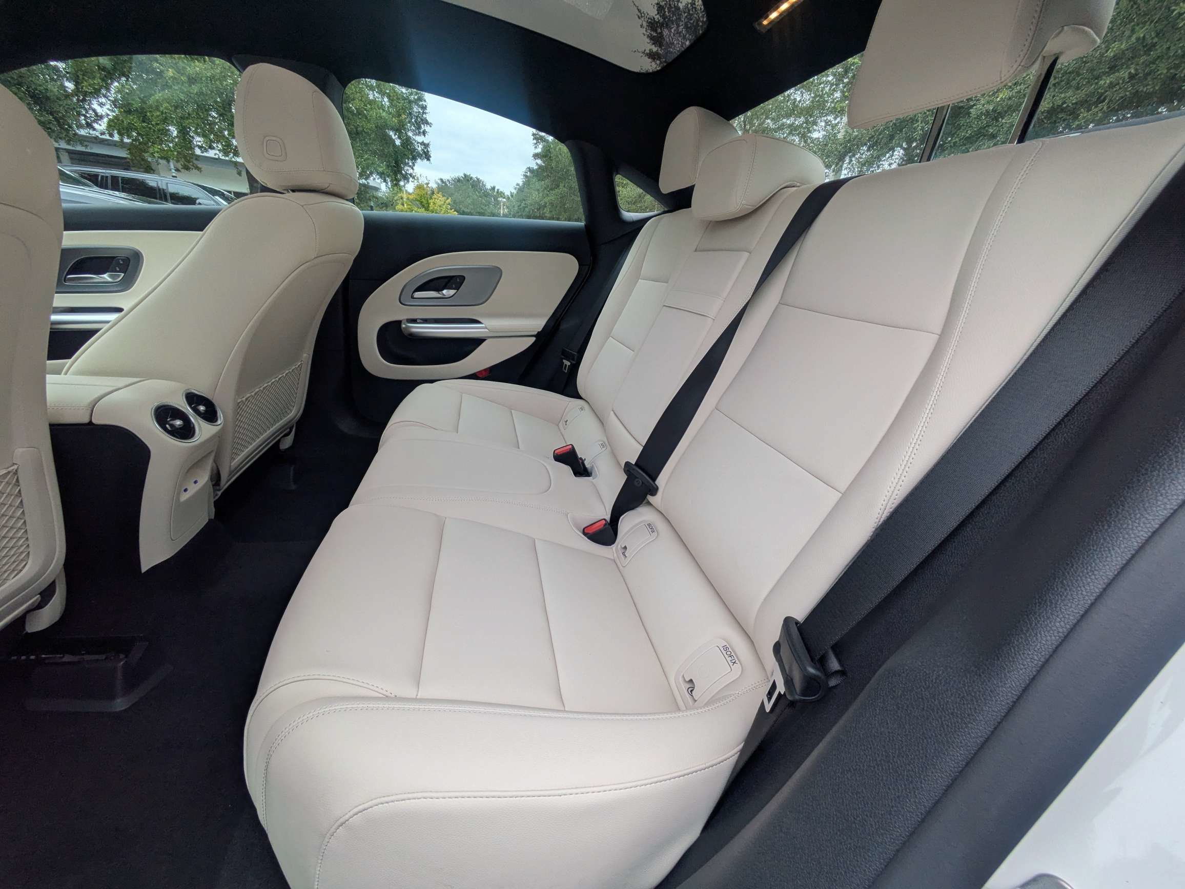 New 2027 Mercedes-Benz CLA 220 image 12