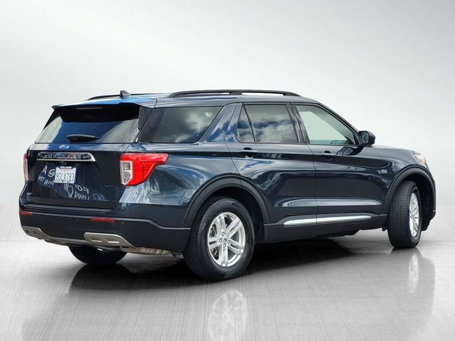 Certified 2023 Ford Explorer XLT w/ Equipment Group 202A image 4