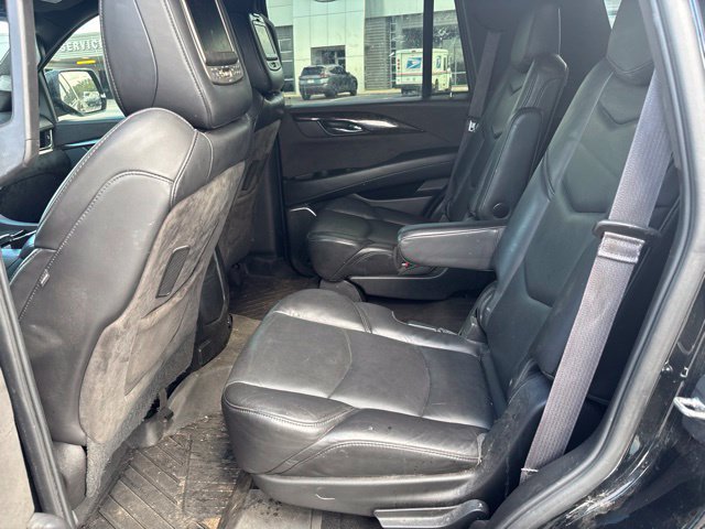 Used 2016 Cadillac Escalade Platinum AWD/4WD image 16