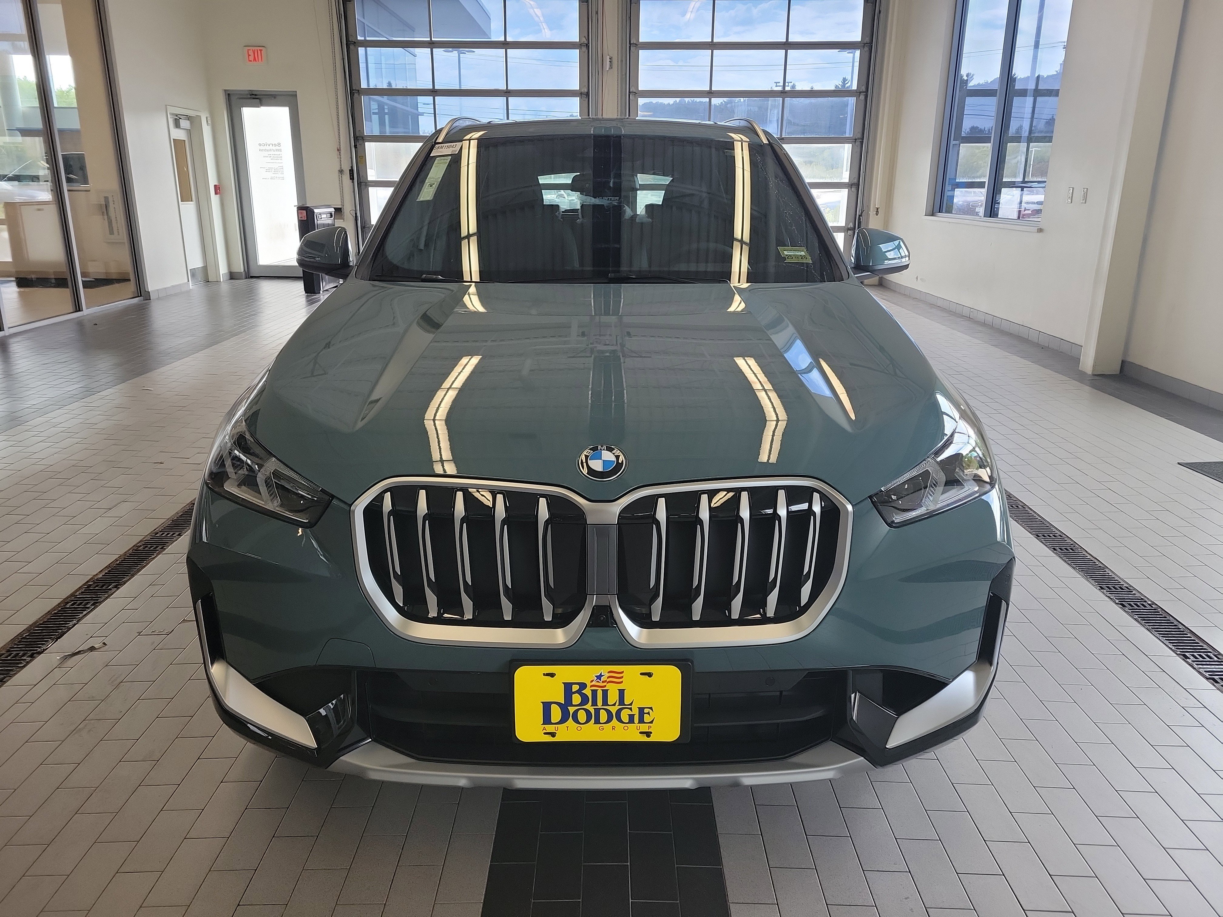 Used 2026 BMW X1 xDrive28i w/ Technology Package image 2