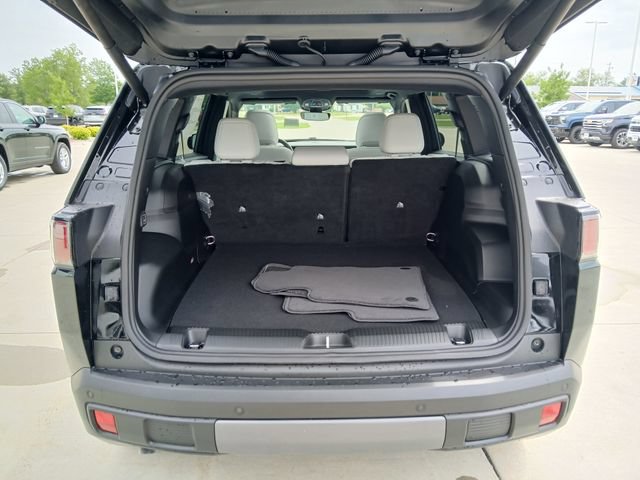 New 2026 Jeep Cherokee Limited AWD/4WD image 19