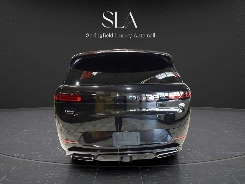Used 2023 Land Rover Range Rover Sport SE Dynamic image 5