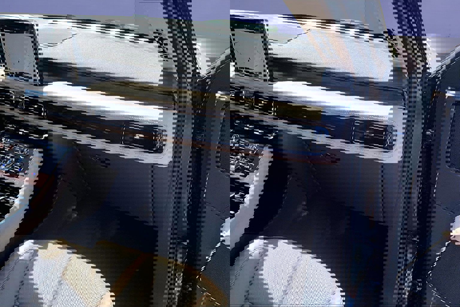 Used 2023 Lincoln Aviator Grand Touring w/ Equipment Group 301A image 26