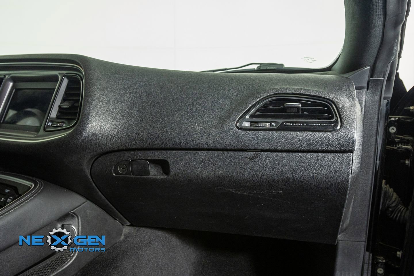 Used 2019 Dodge Challenger GT image 30