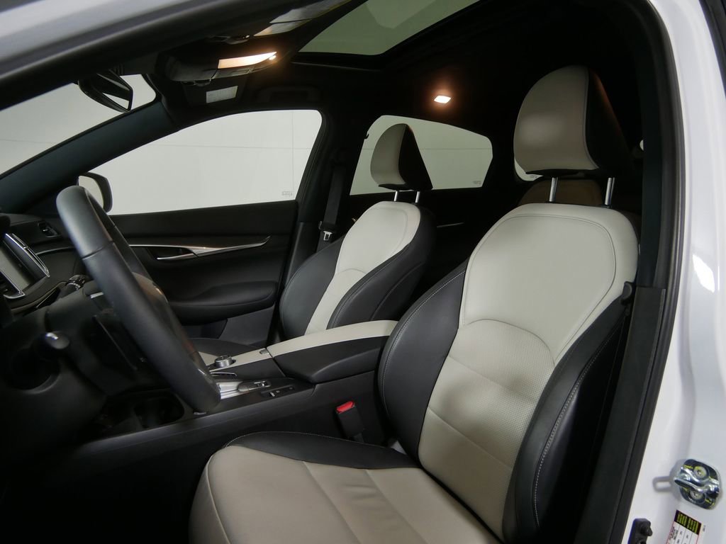 Certified 2025 INFINITI QX55 Luxe w/ Cargo Package image 14