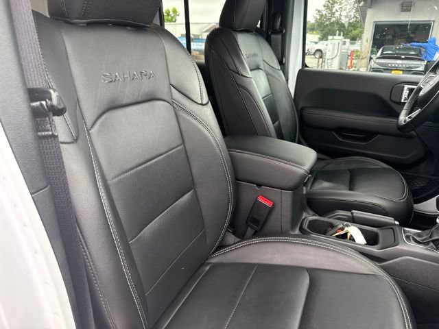 Used 2023 Jeep Wrangler Unlimited Sahara w/ Cold Weather Group AWD/4WD image 10