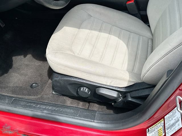 Used 2020 Ford Fusion S image 19