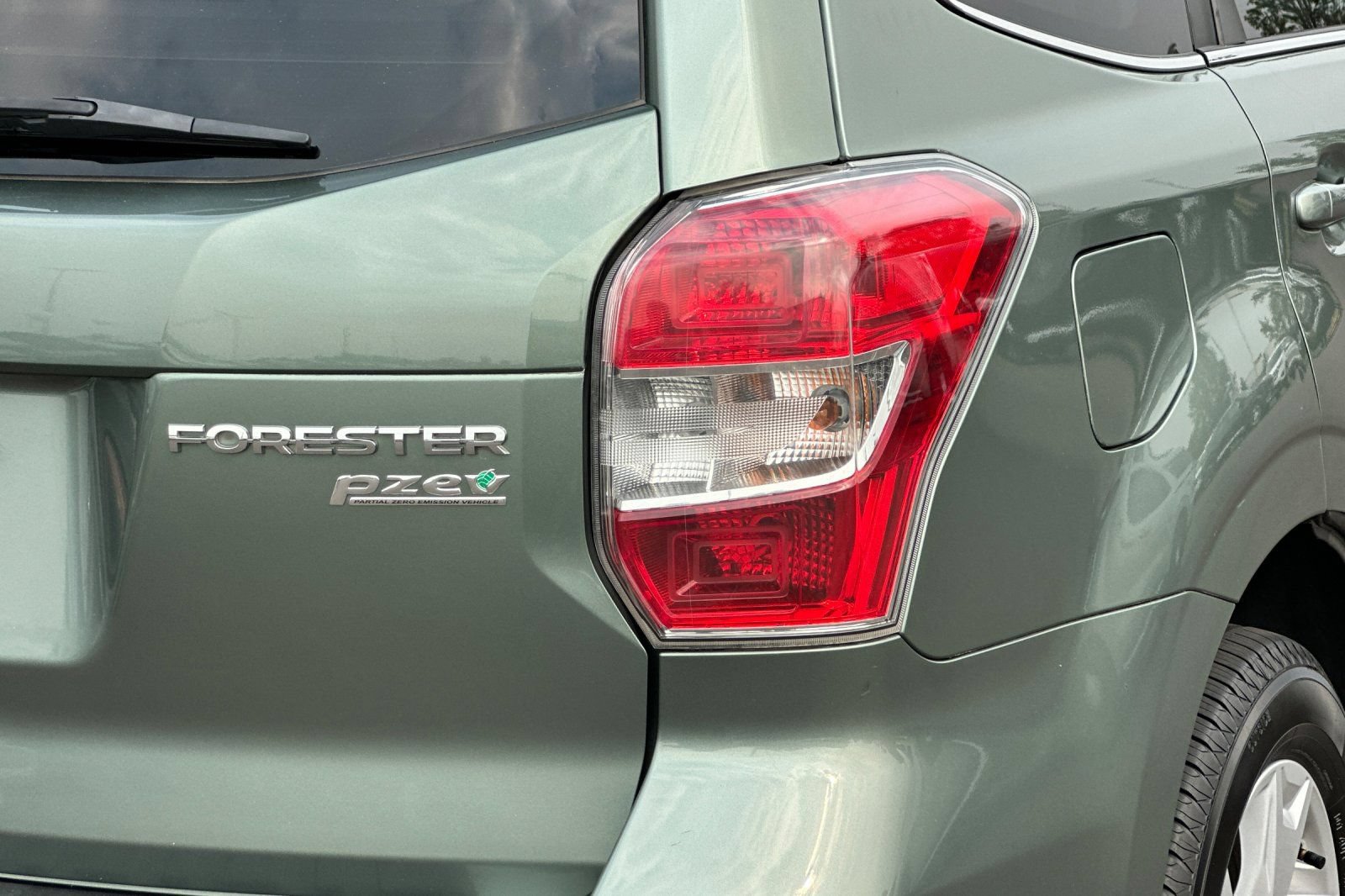 Used 2016 Subaru Forester 2.5i Limited AWD/4WD image 26