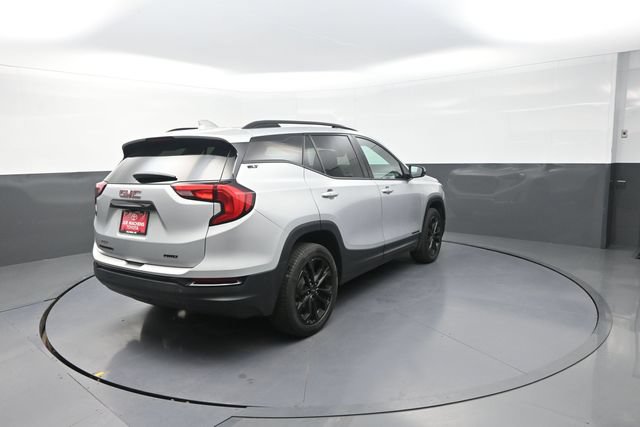 Used 2021 GMC Terrain SLT w/ Elevation Edition AWD/4WD image 3