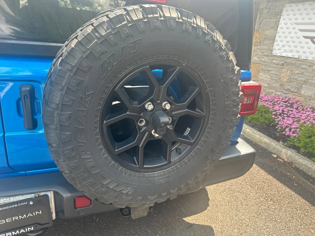 Used 2024 Jeep Wrangler Sport AWD/4WD image 8