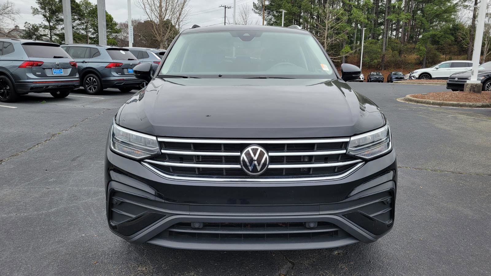 Certified 2023 Volkswagen Tiguan SE image 8