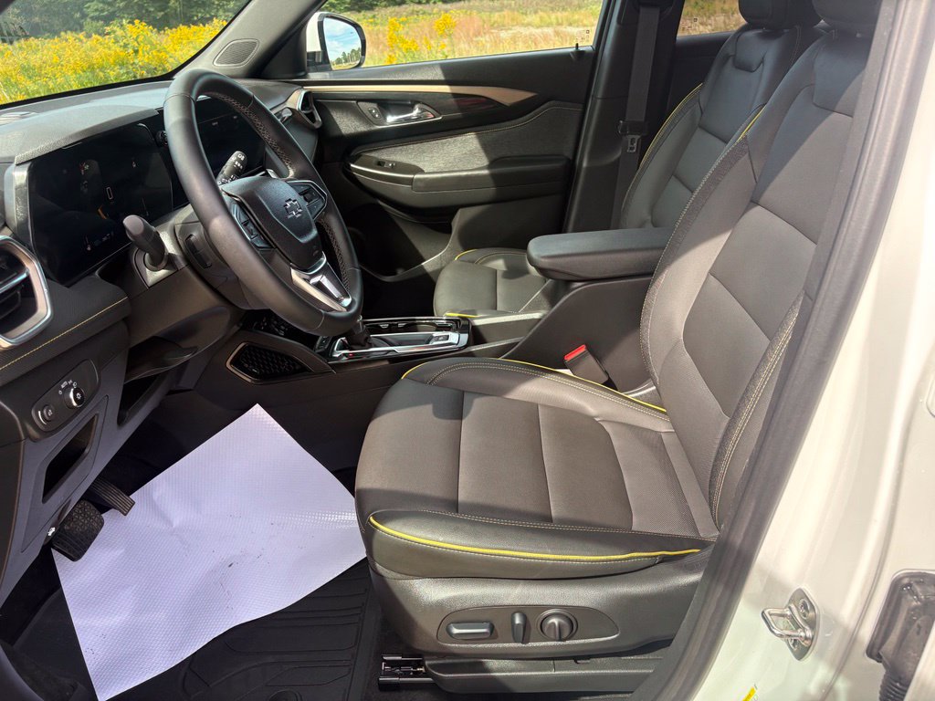 Used 2024 Chevrolet TrailBlazer ACTIV w/ Convenience Package AWD/4WD image 16