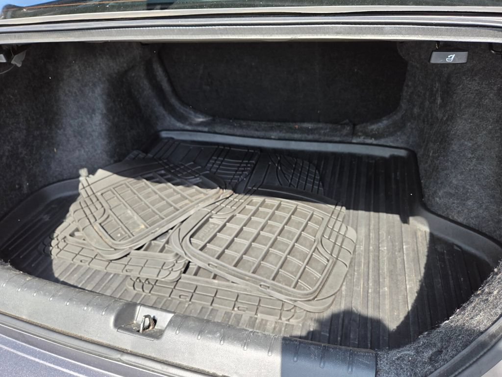 Used 2019 Honda Insight EX image 17