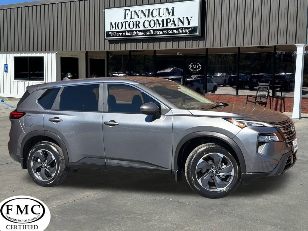 Used 2024 Nissan Rogue SV