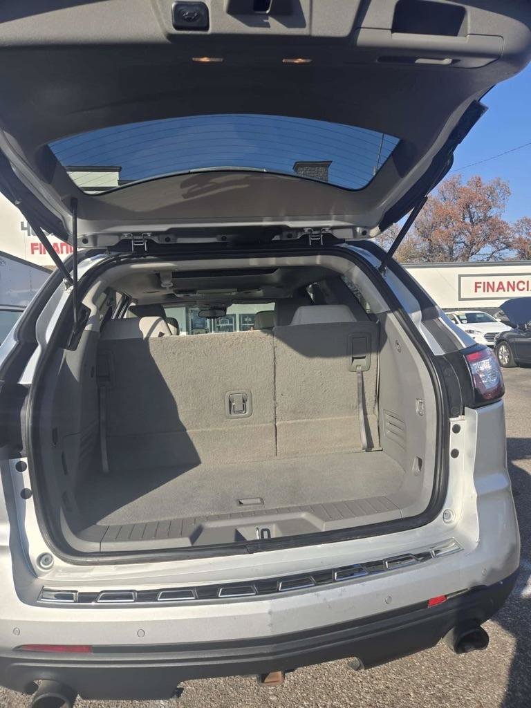 Used 2016 Chevrolet Traverse LTZ FWD image 14