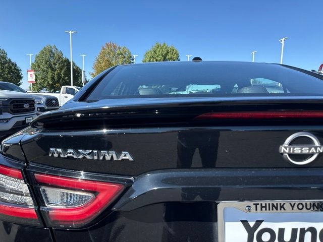 Used 2023 Nissan Maxima SR w/ Sport Mat Group FWD image 7