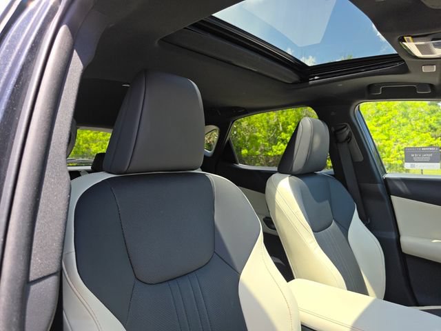 Used 2024 Lexus NX 350h AWD image 11