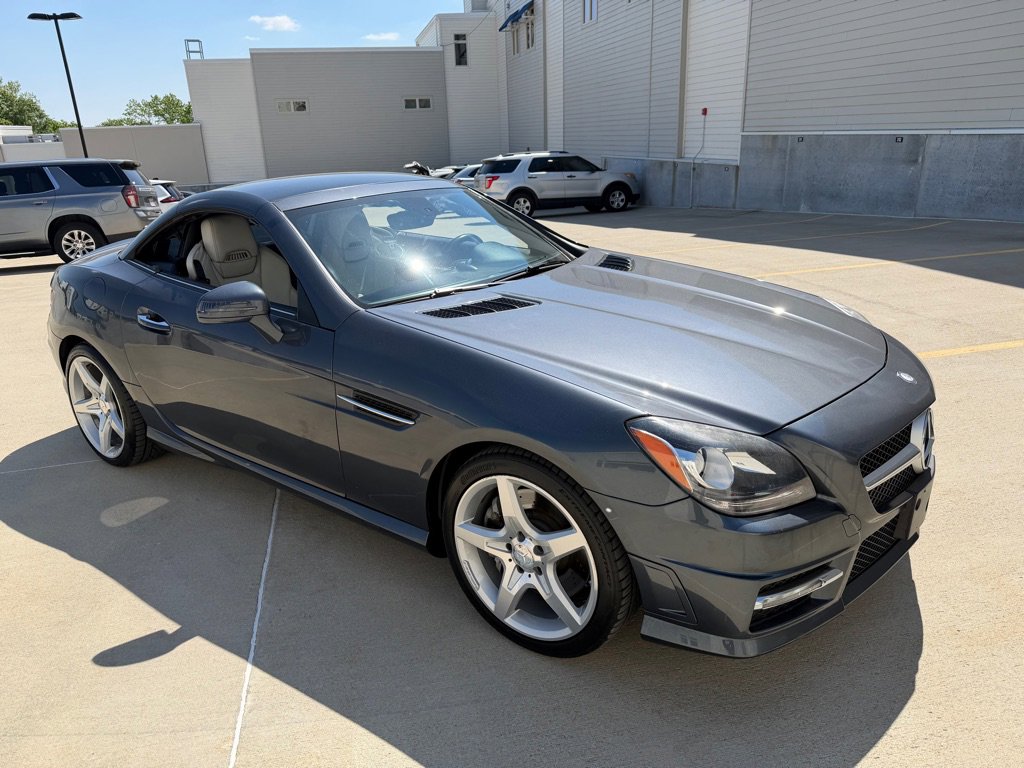 Used 2012 Mercedes-Benz SLK 350 image 26