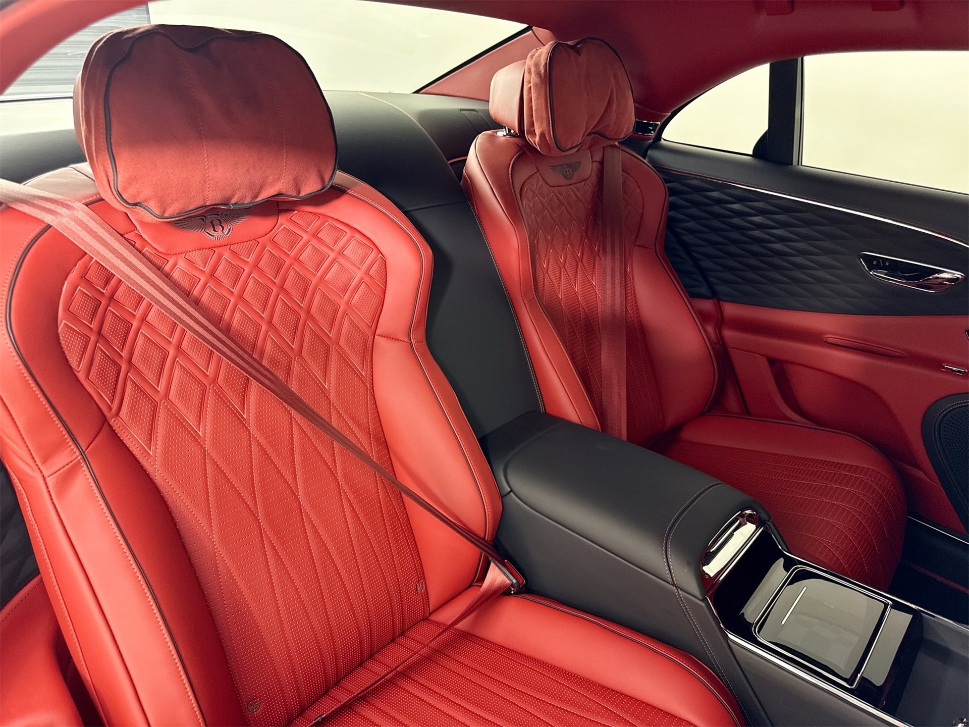 Used 2023 Bentley Flying Spur W12 image 21