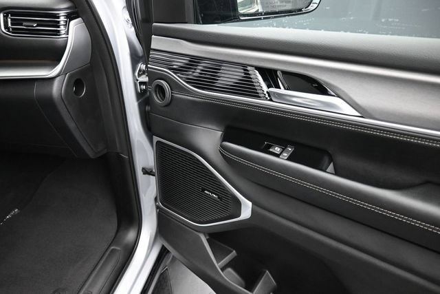 Used 2026 Jeep Grand Wagoneer Limited AWD/4WD image 20