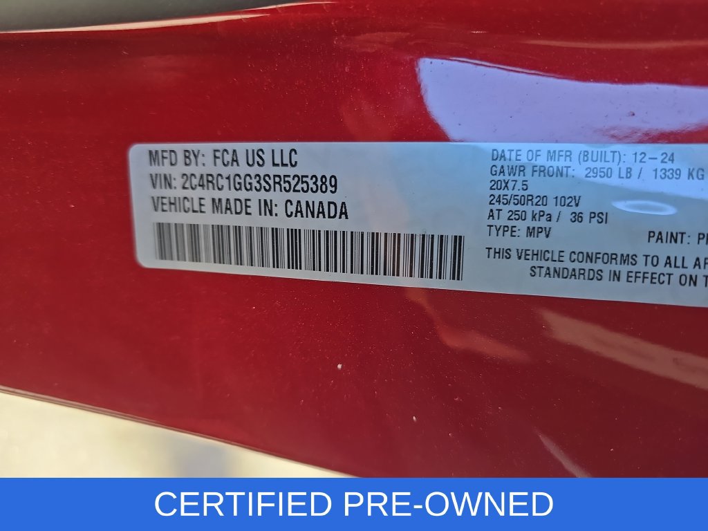 Used 2025 Chrysler Pacifica Limited FWD image 36