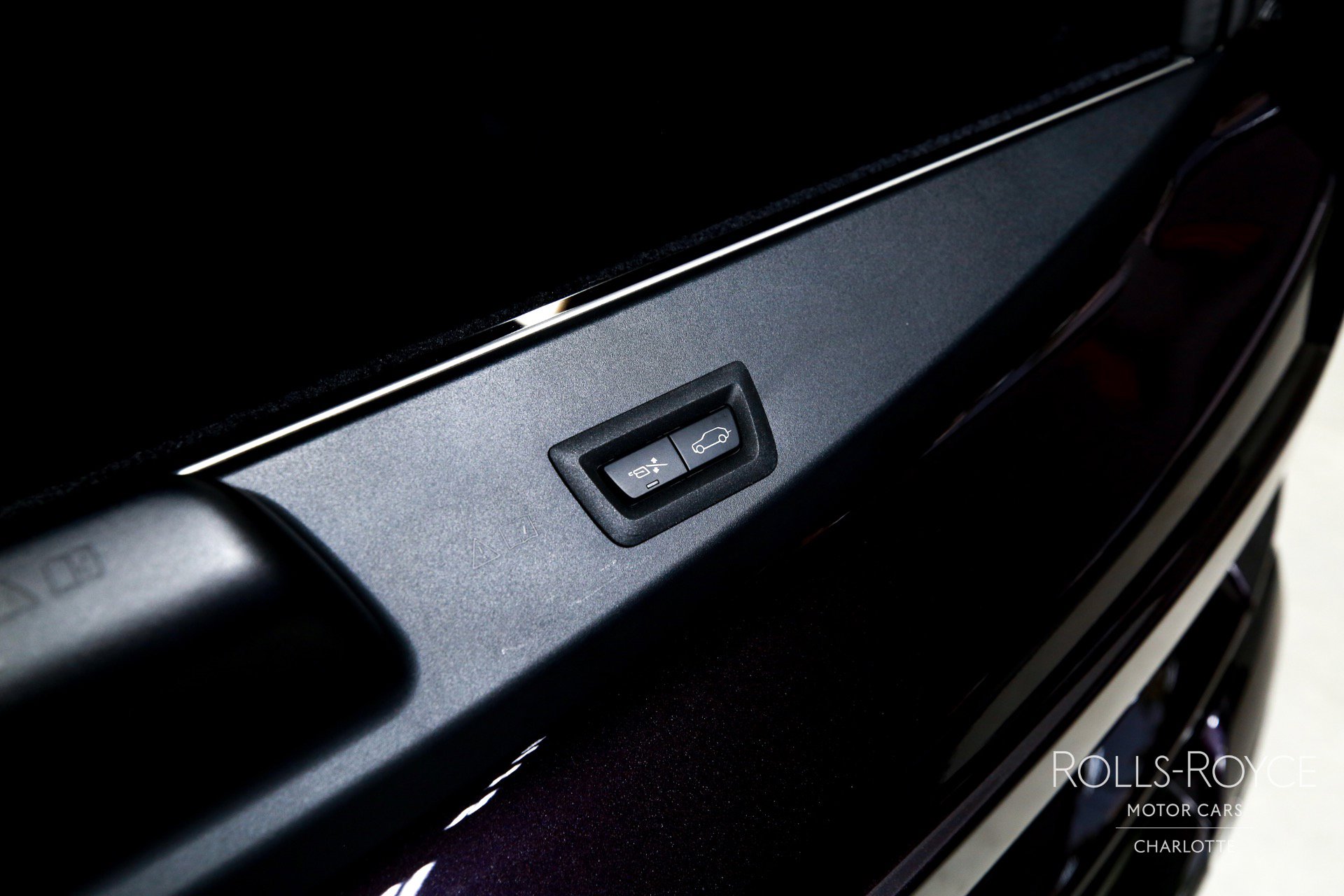 Certified 2025 Rolls-Royce Cullinan Black Badge AWD/4WD image 20