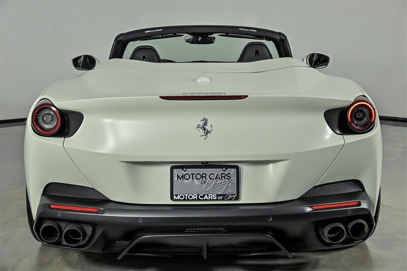 Used 2019 Ferrari Portofino RWD image 9