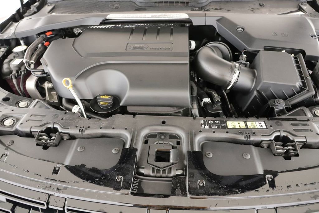 Used 2024 Land Rover Range Rover Evoque Dynamic SE image 24