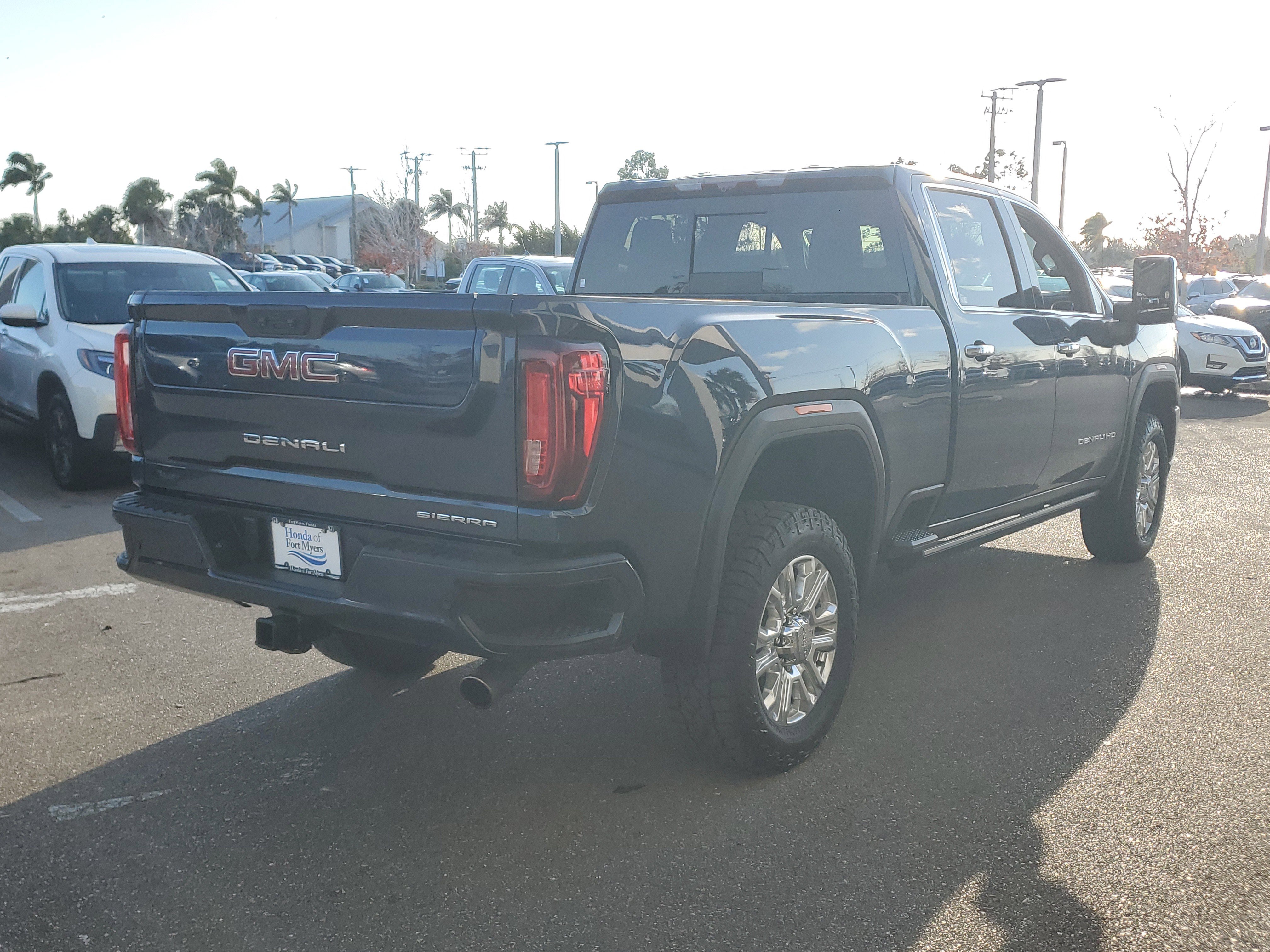 Used 2022 GMC Sierra 2500 Denali w/ Denali Ultimate Package image 6