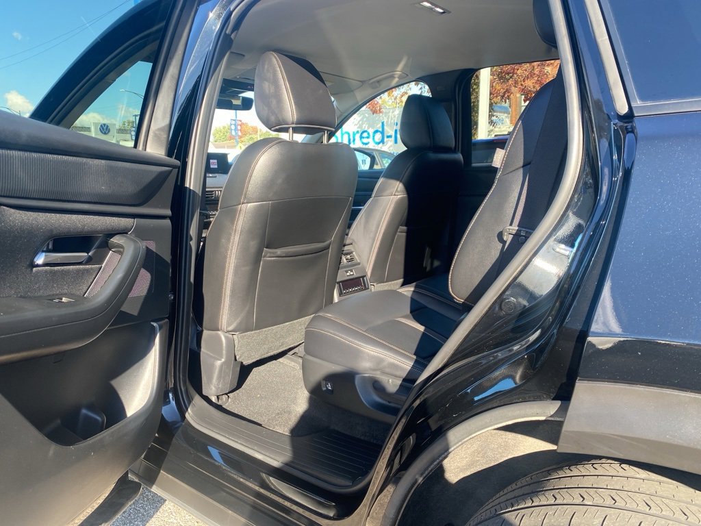 Used 2025 MAZDA CX-90 3.3 Turbo w/ Select Package image 12