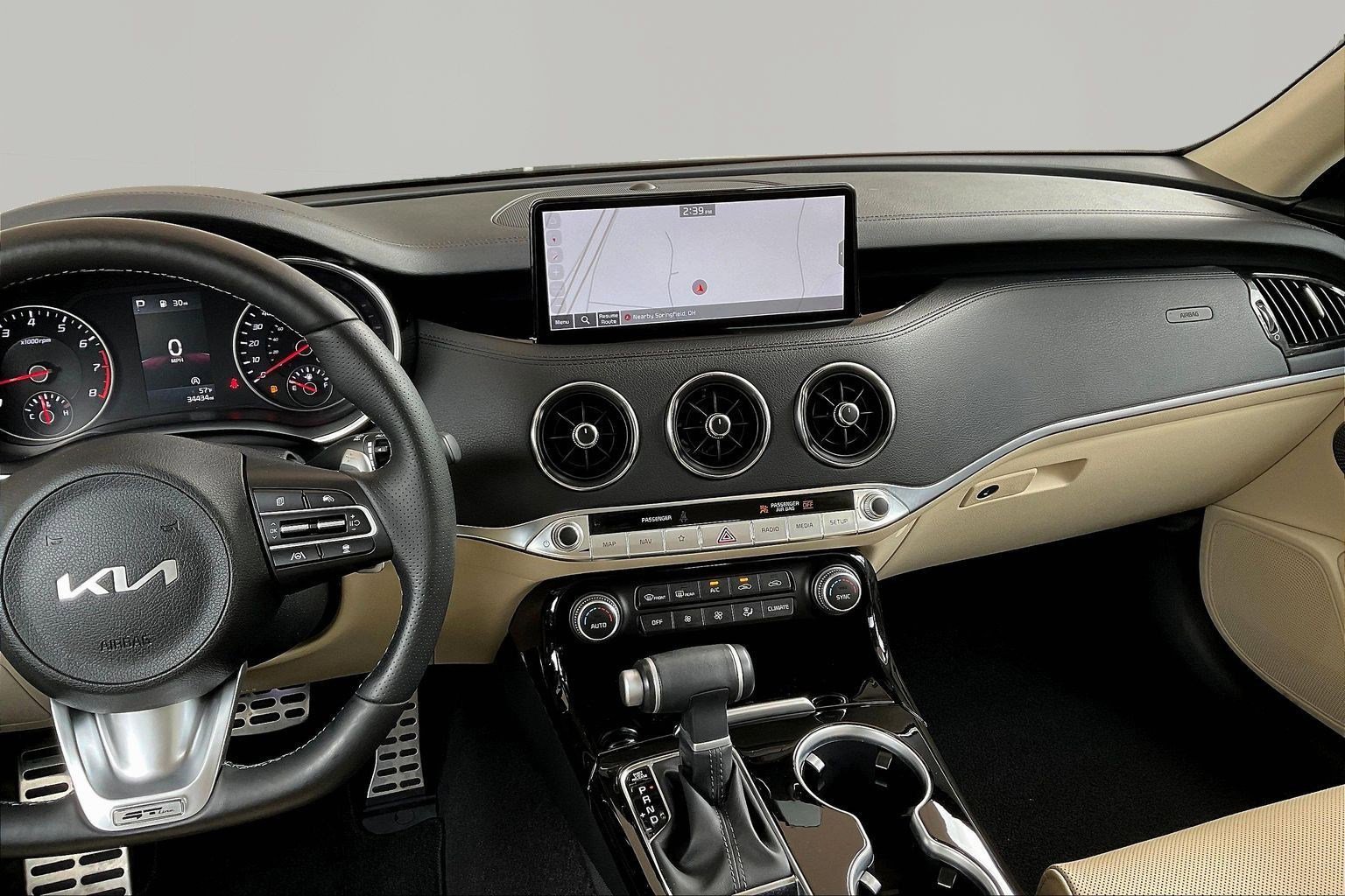 Used 2023 Kia Stinger GT-Line w/ Sun & Sound Package AWD/4WD image 9
