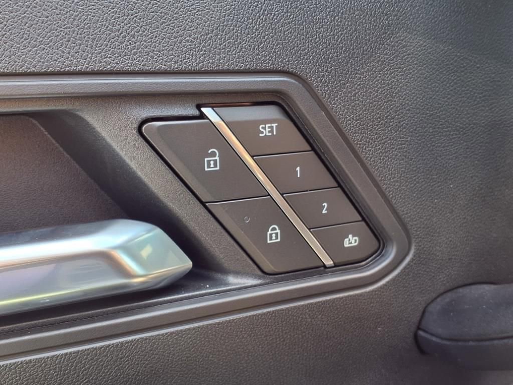 New 2026 GMC Hummer EV 4x4 Crew Cab image 5