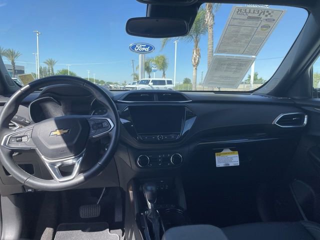 Used 2021 Chevrolet TrailBlazer ACTIV w/ Technology Package FWD image 19