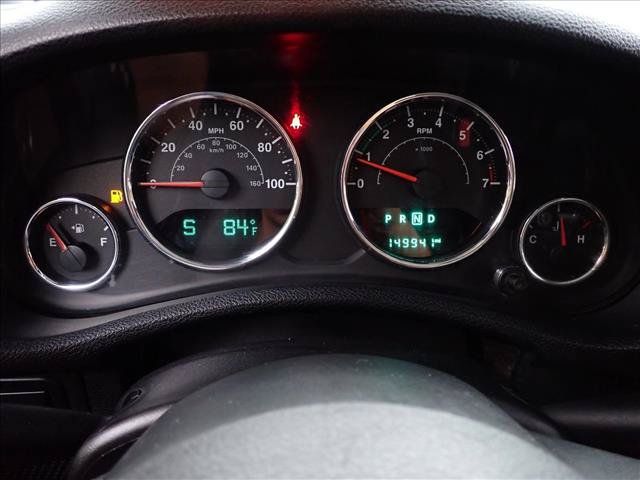 Used 2015 Jeep Wrangler Unlimited Rubicon w/ Connectivity Group AWD/4WD image 24