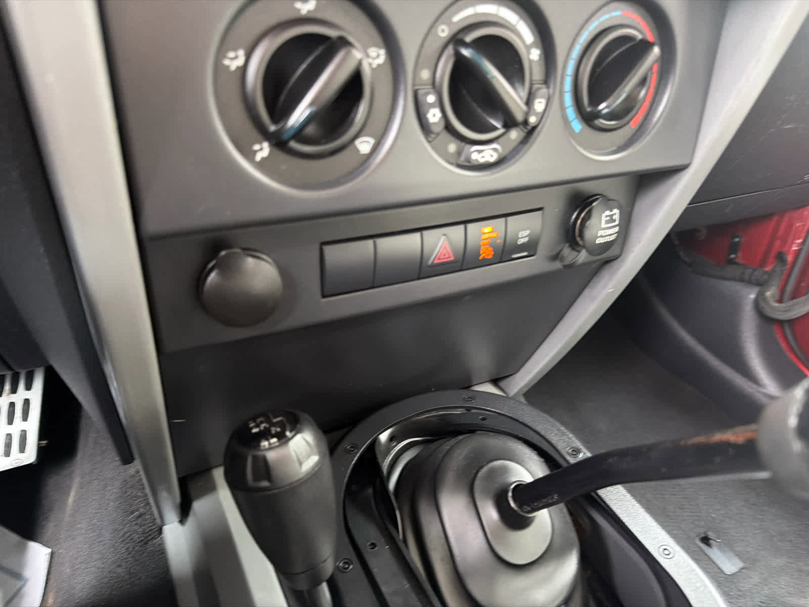 Used 2007 Jeep Wrangler Sahara w/ Dual Top Group image 20