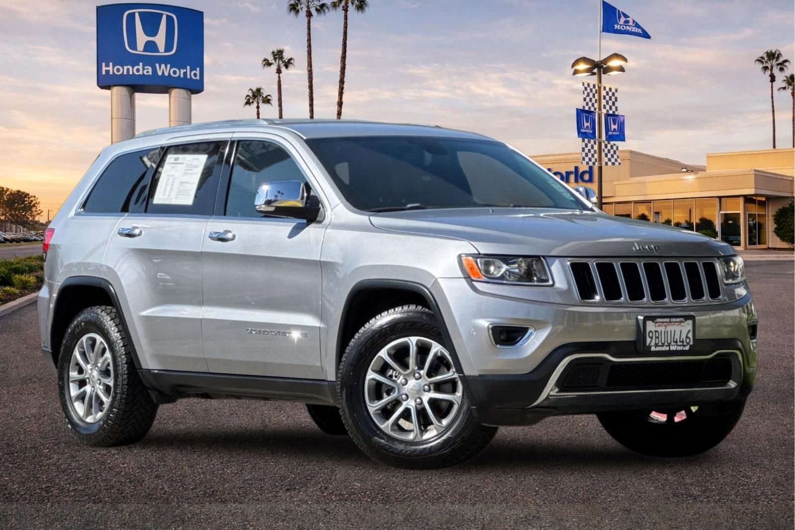 Used 2016 Jeep Grand Cherokee Limited RWD image 2