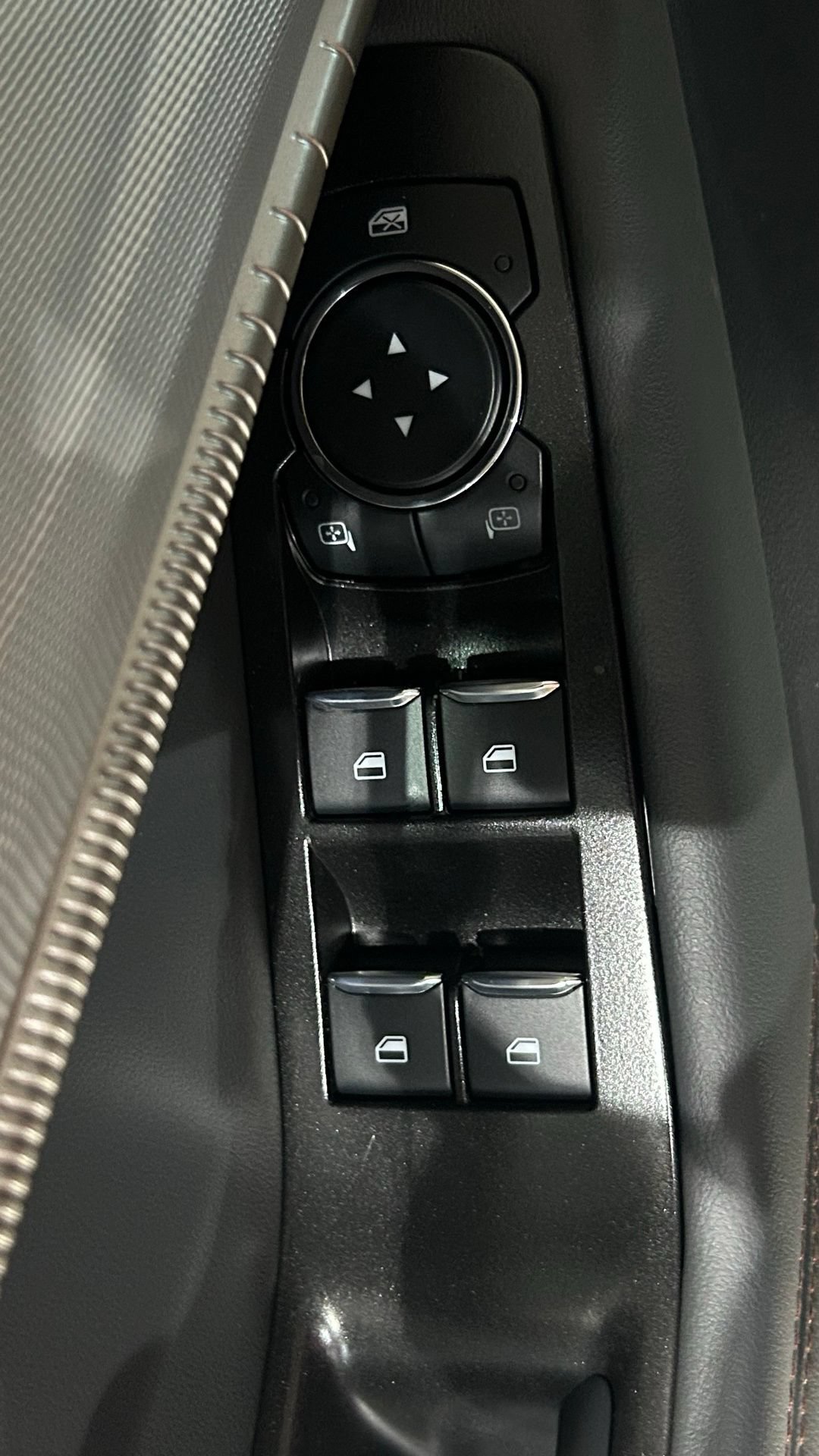 New 2026 Ford Explorer Active w/ Active Comfort Package AWD/4WD image 42
