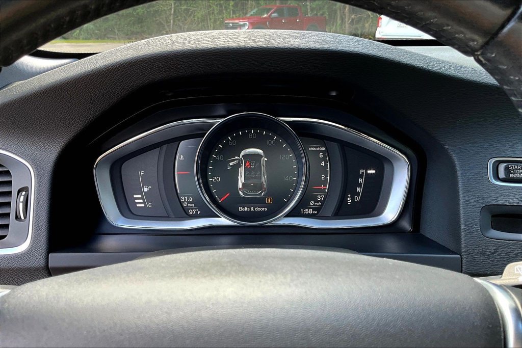 Used 2017 Volvo V60 T5 Premier w/ Convenience Package FWD image 15