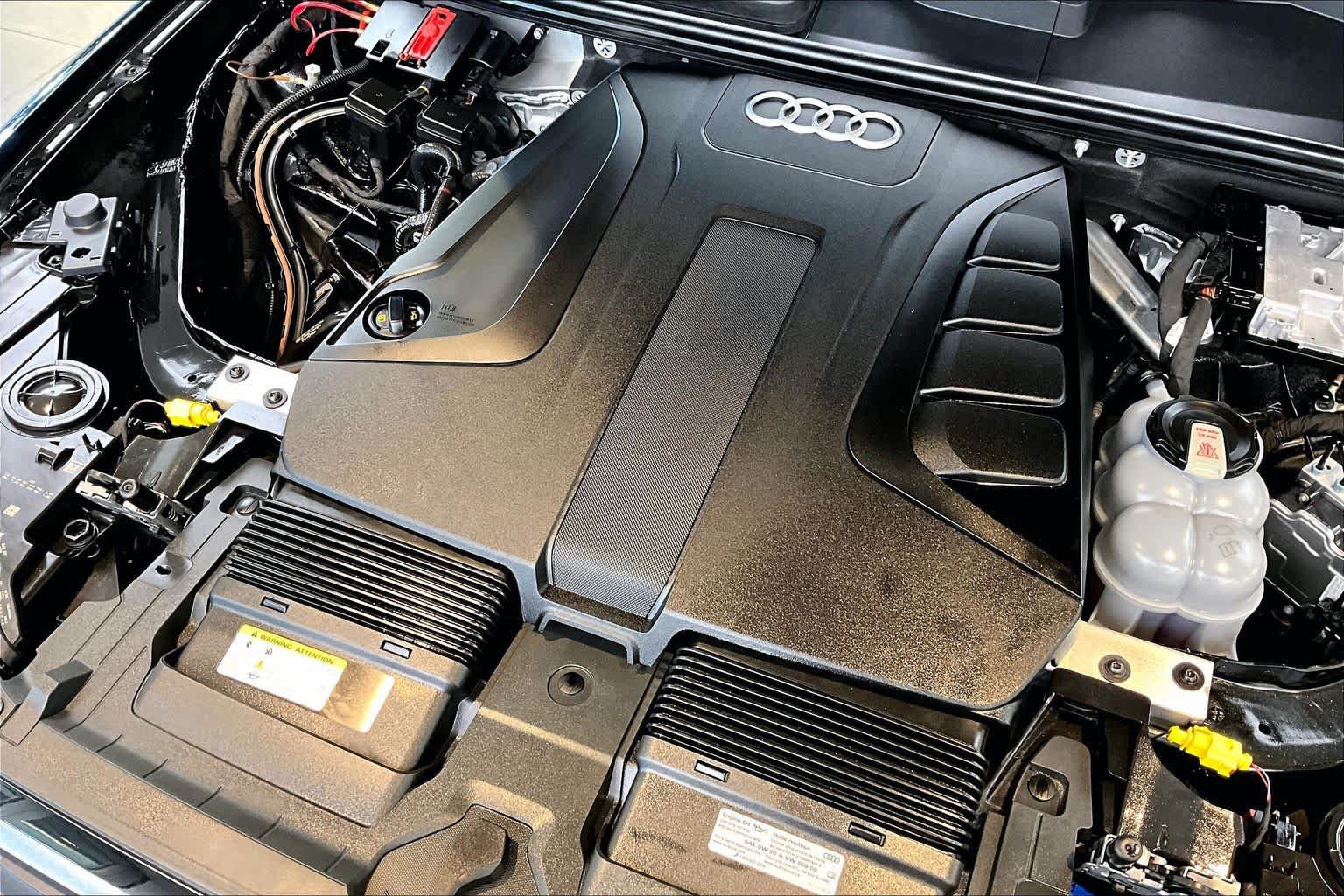 Used 2023 Audi Q7 2.0T Premium AWD/4WD image 31