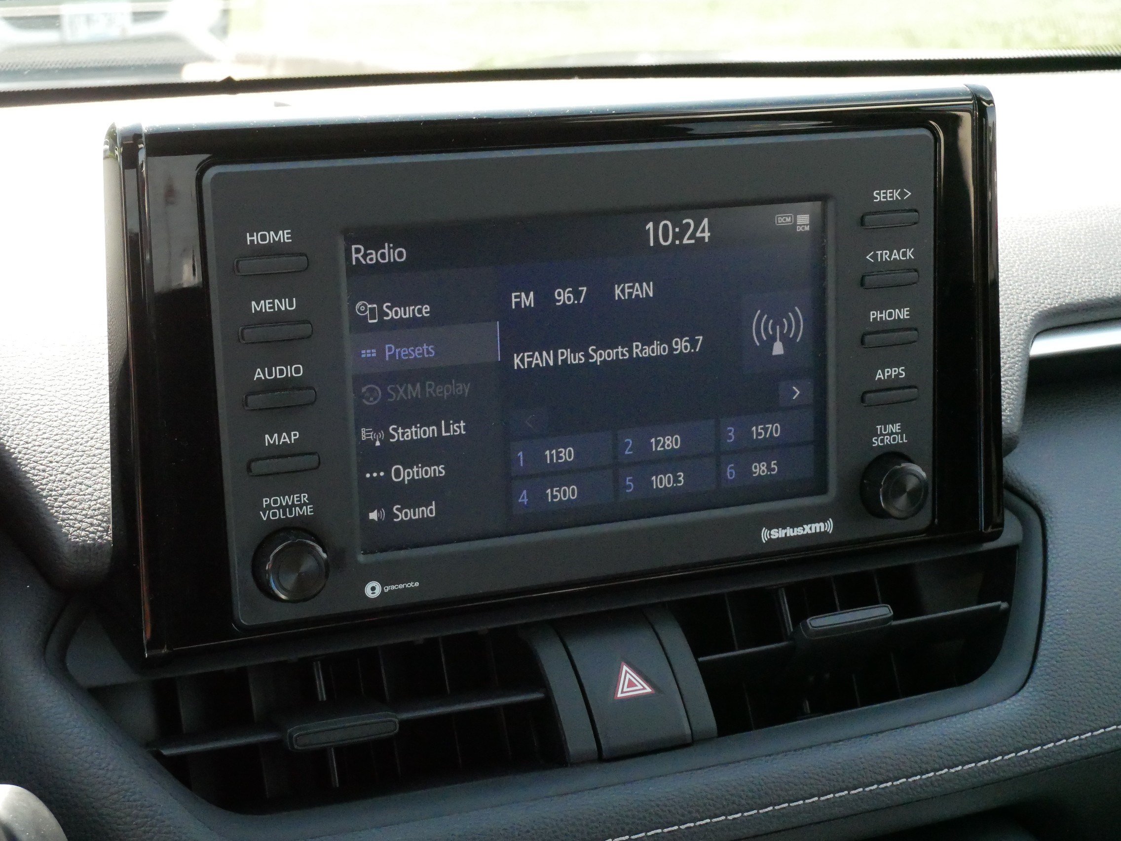 Certified 2020 Toyota RAV4 XLE w/ XLE Grade Weather Package AWD/4WD image 23