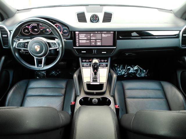Used 2020 Porsche Cayenne AWD/4WD image 3