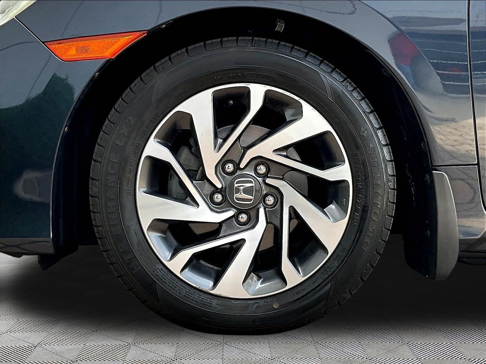 Used 2016 Honda Civic EX image 32