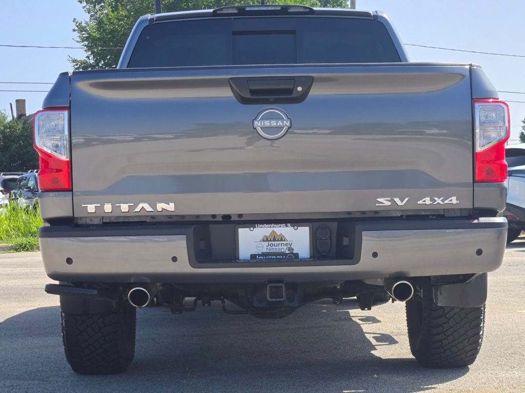 Used 2024 Nissan Titan SV w/ SV Convenience Package AWD/4WD image 14