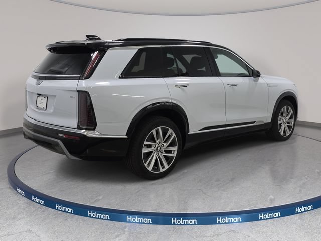 New 2027 Cadillac Vistiq Luxury w/ LPO, Floor Liner Package AWD/4WD image 5