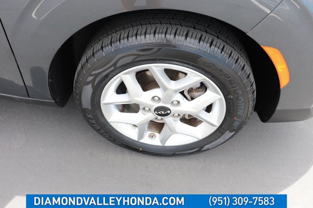 Used 2025 Kia Soul LX w/ LX Technology Package FWD image 27