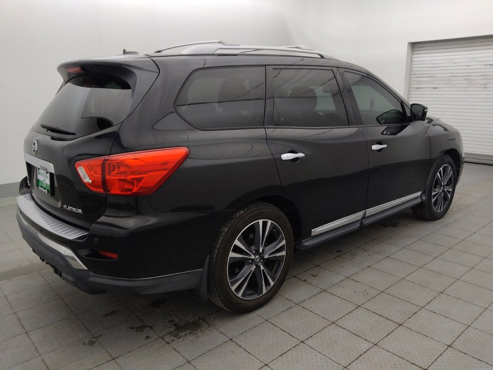 Used 2017 Nissan Pathfinder Platinum FWD image 10