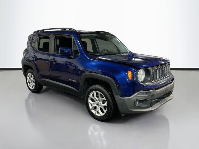 Used 2017 Jeep Renegade Latitude image 3