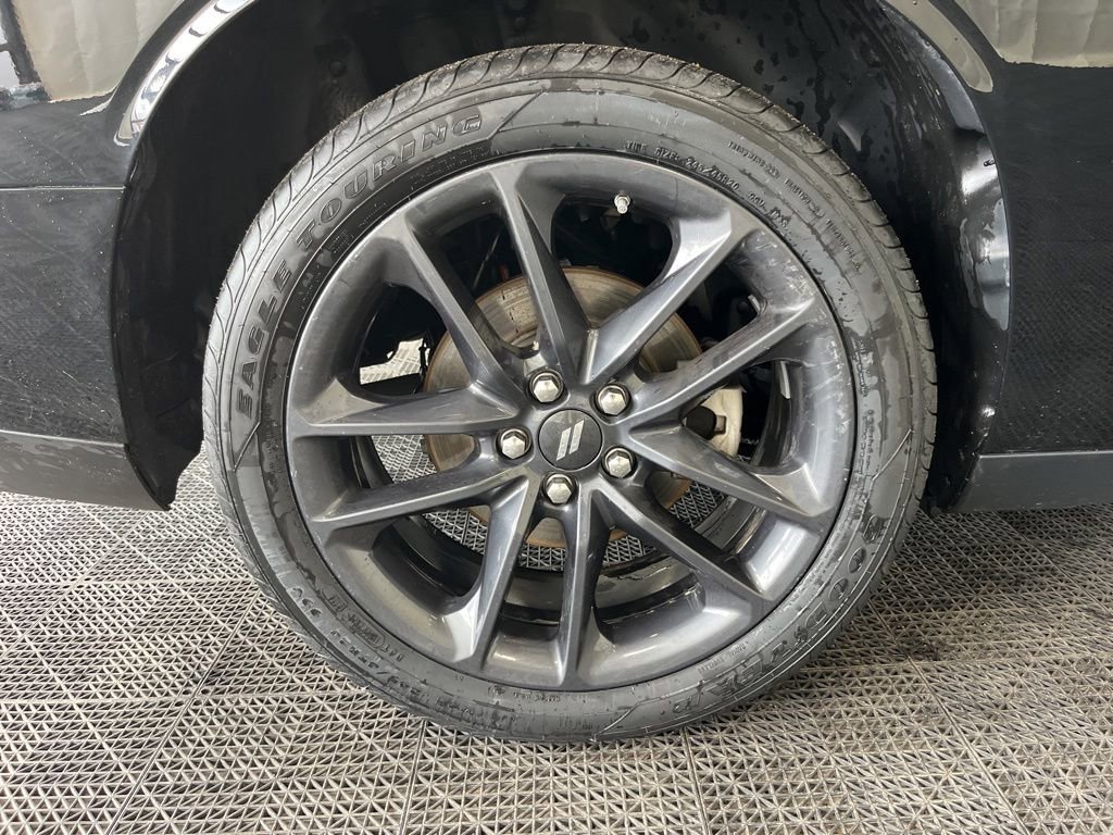 Used 2023 Dodge Challenger SXT w/ Plus Package image 21