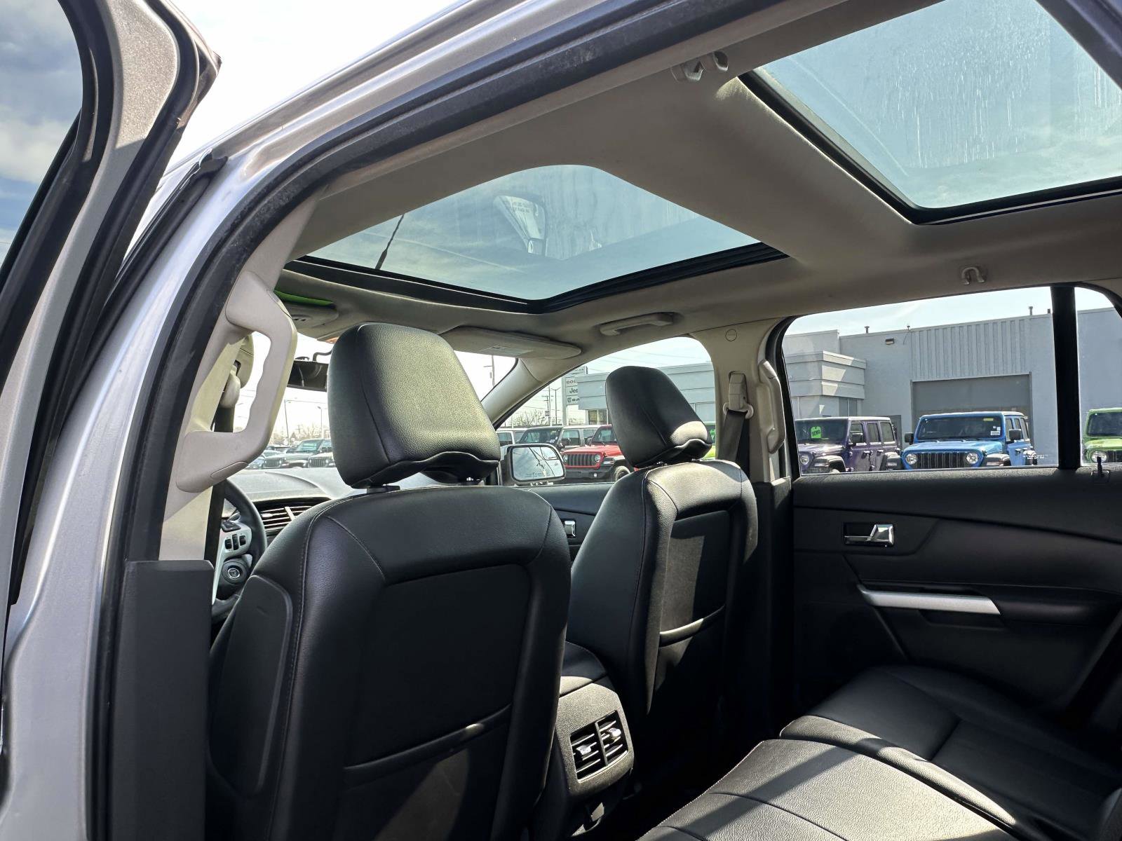 Used 2011 Ford Edge Limited w/ 301A Rapid Spec Order Code image 16