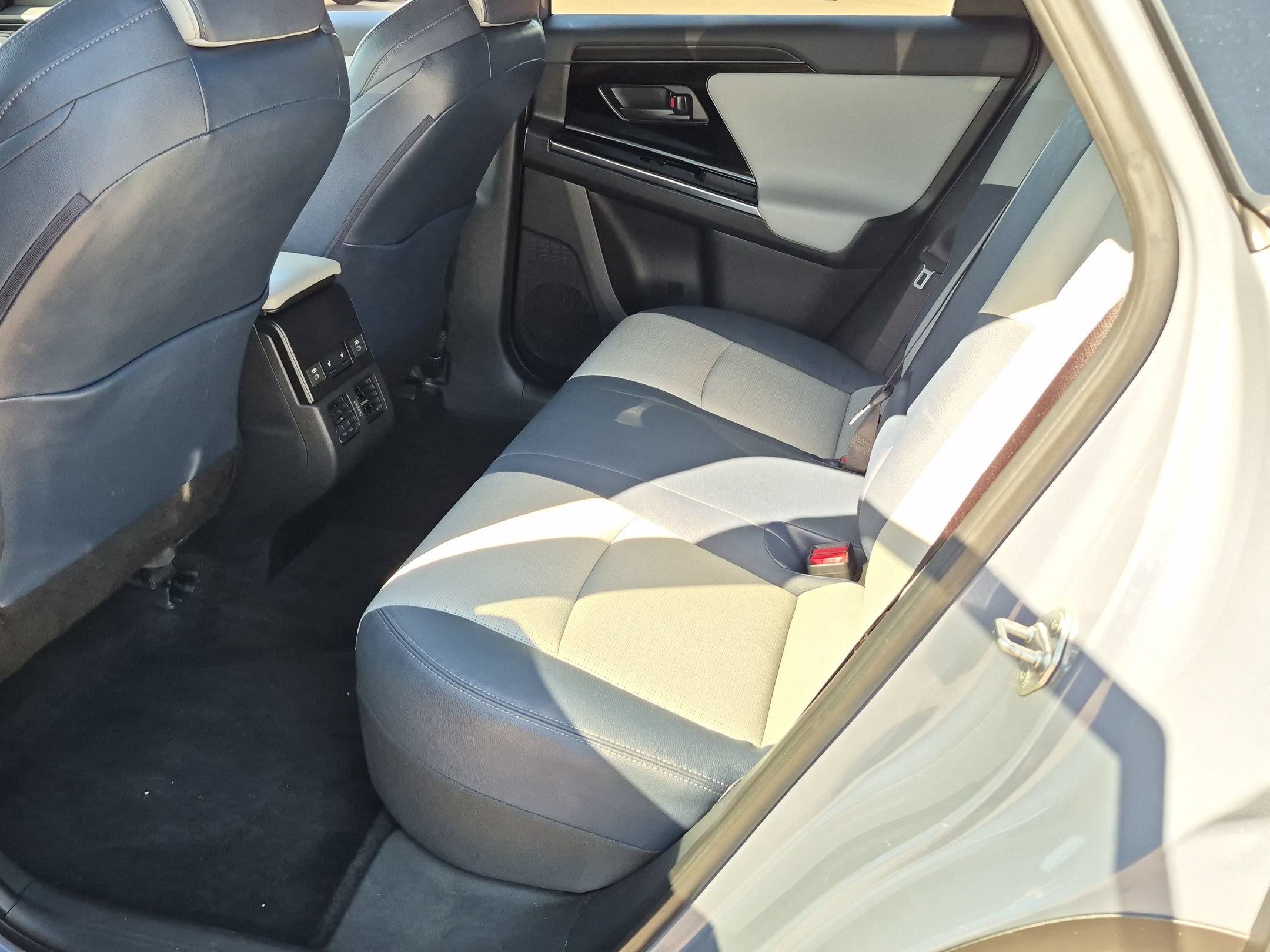 Used 2023 Subaru Solterra AWD image 15